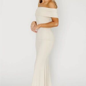 Elegant Cream Off-Shoulder Monroe Maxi Dress